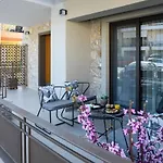 Epineio Comfort Living Aparthotel