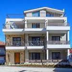 Epineio Comfort Living Aparthotel 4*