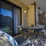 Epineio Comfort Living Aparthotel 4*