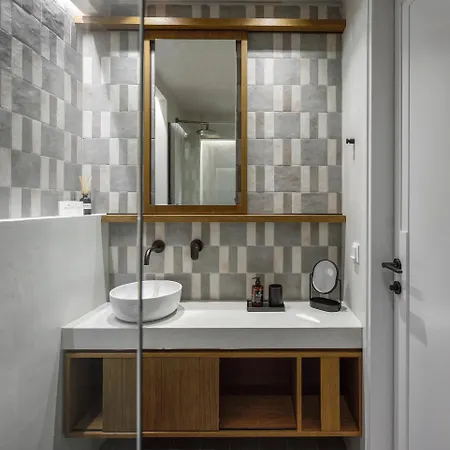 Epineio Comfort Living