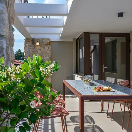 Epineio Comfort Living 4*