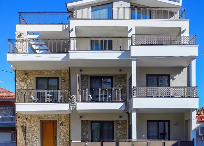 Epineio Comfort Living Apart-hotel 4*